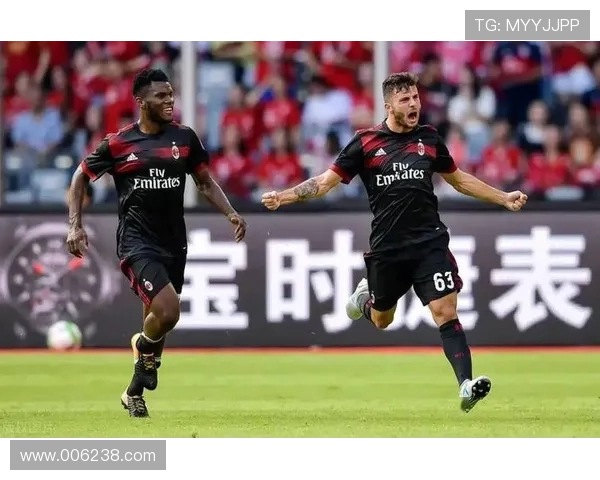 AC米兰新赛季备战加紧重磅引援持续进行球队目标冲击欧冠荣耀