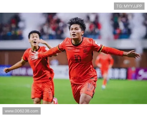 国足主场鏖战九十分钟惊险逆转劲敌展现顽强拼搏精神