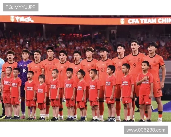 中国男足逆转取胜晋级亚洲杯八强展现顽强斗志与团队精神