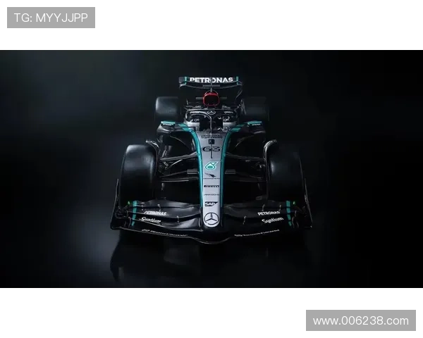 F1赛季精彩回顾：新车设计引领潮流 红牛与梅赛德斯争霸战再掀高潮