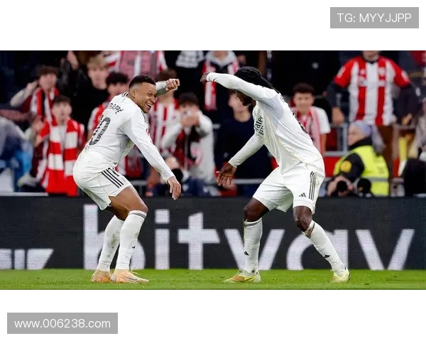 欧冠焦点战激战正酣豪门争锋新星崛起引爆赛季风云转会动向牵动球迷期待